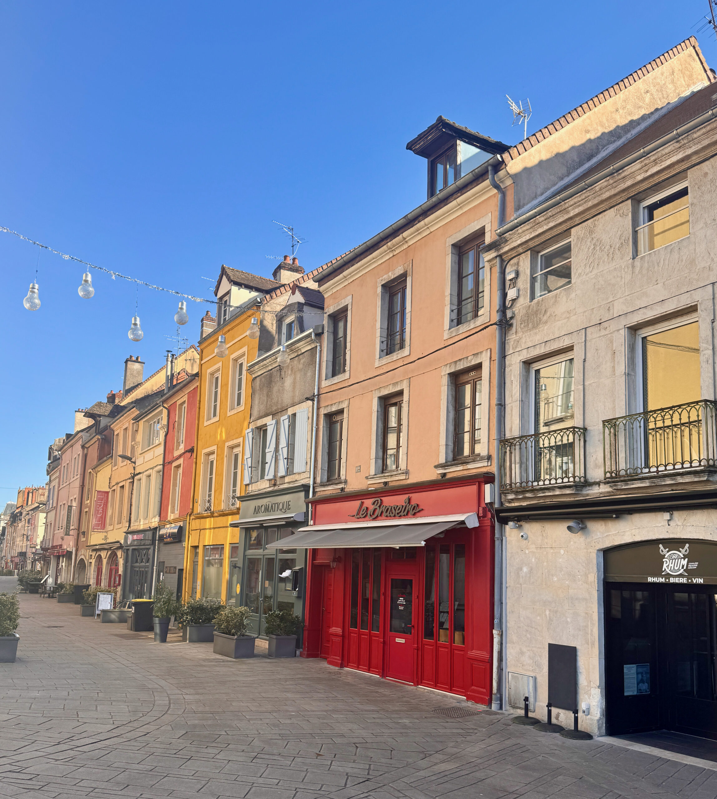 Rue de Strasbourg, cabinet Toniram à Chalon-sur-Saône