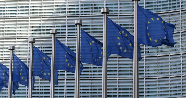 La France championne d&rsquo;Europe des prélèvements : ce que cette médaille dit de votre retraite