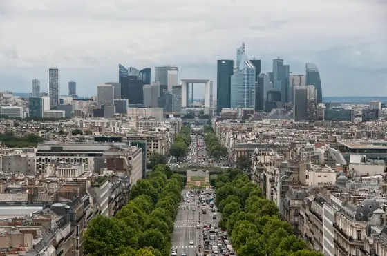 La Défense vue depuis Paris