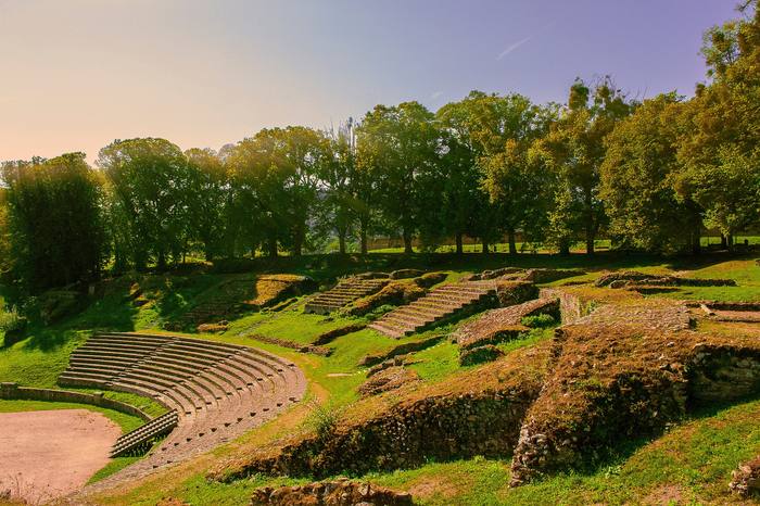 Théâtre romain d'Autun Augustodunum, patrimoine gallo-romain Saône-et-Loire